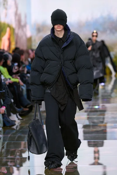 Look 33